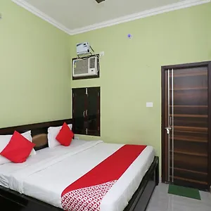 Capital O 11480 Blue Star 3*, Varanasi India